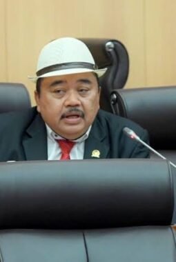 DPR Minta Bantuan Gempa NTT Tak Menumpuk Di Satu Titik