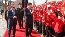 Presiden Tiongkok Xi Jinping menghadiri sebuah upacara penyambutan meriah sebelum pembicaraan dengan Presiden Mesir Abdel-Fattah al-Sisi di luar Istana Qubba di Kairo, Mesir (Xinhua)