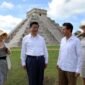 Presiden China Xi Jinping yang didampingi oleh presiden Meksiko saat itu, Enrique Pena Nieto, mengunjungi Chichen Itza, sebuah situs arkeologi peradaban Maya di Negara Bagian Yucatan, Meksiko, pada 6 Juni 2013. [Xinhua]