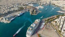 Foto dokumentasi dari udara yang diabadikan pada 26 Juli 2023 ini memperlihatkan pemandangan Pelabuhan Piraeus di Yunani. (Xin)