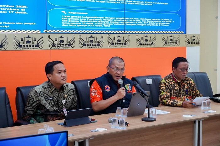 Kadisdik, Kepala BPBD dan Kadis Kominfotik saat menjelaskan soal Sekolah Tatap Muka