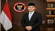 Komjen Pol. (Purn.) Eddy Hartono