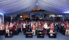 Lampung yang Seriwing-seriwing kedepan liwat Lampung Begawi [Pl]
