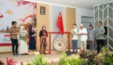 Lomba Bahasa Mandarin di Surabaya [Xinhua]