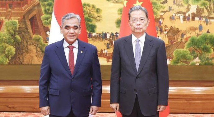 Zhao Leji, ketua Komite Tetap Kongres Rakyat Nasional (NPC) Tiongkok, bertemu dengan Ahmad Muzani, ketua Majelis Permusyawaratan Rakyat (MPR) Indonesia, di Beijing, ibu kota Tiongkok, pada 20 September 2026. [Xinhua]