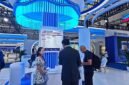 Para pebisnis Tiongkok menanyakan informasi tentang perusahaan-perusahaan Indonesia dalam ajang Pameran Industri Energi Internasional (Taiyuan) Tiongkok 2026 di Taiyuan, Provinsi Shanxi, Tiongkok utara, pada 4 September 2026. (Xinhua)