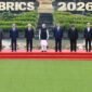 
Para pemimpin negara-negara BRICS berfoto bersama dalam Sesi I Konferensi Tingkat Tinggi (KTT) BRICS ke-18 yang diadakan di New Delhi, India, pada 12 September 2026. [Xinhua]