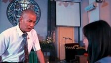 Pdt. Daniel menyampaikan esensi mendalam dari ajaran Kristen, yaitu kasih universal yang inklusif dan tanpa sekat