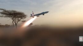 
Foto yang bersumber dari Pusat Media Houthi ini memperlihatkan peluncuran rudal yang diduga mengarah ke Mocha, Yaman, pada 9 Agustus 2026. (Xinhua)