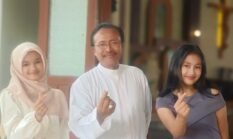 Perankan Tokoh Agama Katolik di Film Ageman, Romo Roy: Kita Bersaudara, Kasihi Tanpa Batas Geografis Suku dan Agama