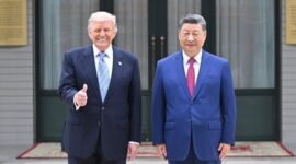 
Presiden Tiongkok Xi Jinping dan Presiden Amerika Serikat Donald Trump menggelar pertemuan tertutup di Zhongnanhai di Beijing, ibu kota Tiongkok, pada 15 Mei 2026. (Xinhua)
