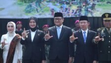 Wakil Gubernur Lampung Jihan Nurlela, Ketua DPRD Lampung bersama Sekretaris Daerah Provinsi Lampung Marindo Kurniawan , serta sejumlah kepala organisasi perangkat daerah (OPD) menghadiri Upacara Parade Peringatan Hari Ulang Tahun (HUT) ke-81 TNI Tahun 2026 [PL]