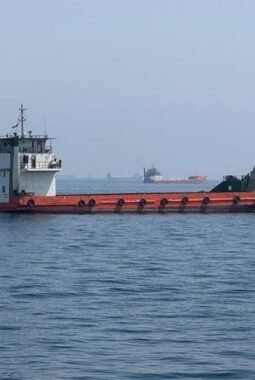 IRGC Iran: Supertanker Kedua Meledak Usai Hantam Ranjau Laut