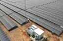 
Foto dari udara yang diabadikan menggunakan drone pada 14 Oktober 2026 ini menunjukkan proyek Pembangkit Listrik Tenaga Surya (PLTS) 100 MW Karawang di Kawasan Industri Kota Bukit Indah, Kabupaten Purwakarta, Provinsi Jawa Barat. (Xinhua)
