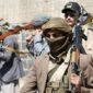 Para pendukung Houthi berpartisipasi dalam pawai bersenjata menentang keterlibatan Turkiye dan Pakistan bersama Arab Saudi dalam konflik Yaman, di Sanaa, Yaman, pada 7 Oktober 2026. (Xinhua)
