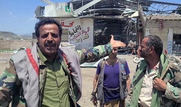 Foto tangkapan layar yang disediakan oleh Pusat Media Houthi pada 27 September 2026 ini menunjukkan orang-orang bereaksi di sebuah pasar setelah serangan udara, yang diduga dilakukan Arab Saudi, menargetkan pasar tersebut di Taiz, Yaman barat daya. (Xinhua)