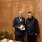 enteri Investasi dan Hilirisasi/Kepala Badan Koordinasi Penanaman Modal (BKPM) Republik Indonesia Rosan P. Roeslani bertemu dengan salah satu petinggi perusahaan asal Tiongkok, Xi'an Zhongli Asphalt Co., Ltd., di Shanghai, Tiongkok timur, dalam rangkaian kunjungan kerja ke sejumlah pimpinan perusahaan yang dilaksanakan pada 22-23 Oktober 2026. (Kementerian Investasi dan Hilirisasi Republik Indonesia/Xinhua)