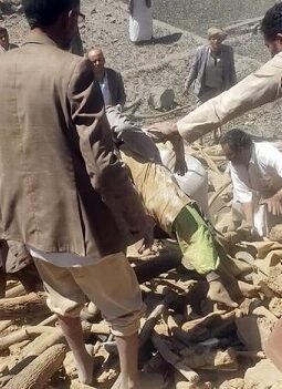 Koalisi Arab Saudi Hancurkan Terowongan Rudal Houthi