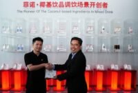 Foto dokumentasi ini menampilkan Staf Khusus Menteri Transmigrasi Yoyo A. Budiyanto (kanan) mengunjungi pabrik Zhejiang FreeNow Food Co., Ltd. atau FreeNow di Tongxiang, Provinsi Zhejiang, Tiongkok.. (Kementerian Transmigrasi RI)