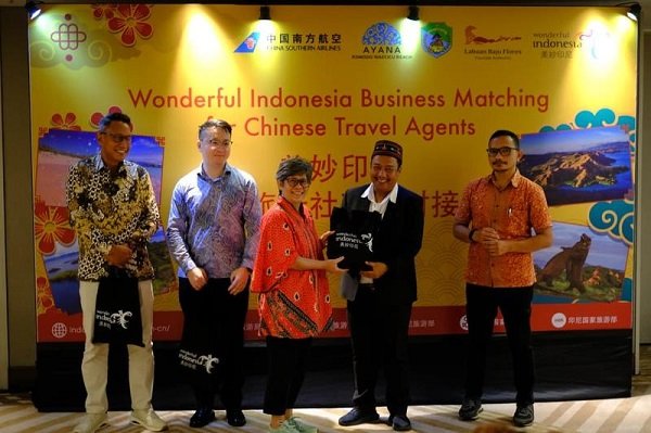 Suasana sesi business matching antara agen perjalanan Tiongkok dan pelaku industri pariwisata Indonesia dalam rangkaian Famtrip di Labuan Bajo, Kabupaten Manggarai Barat, Provinsi Nusa Tenggara Timur. (Kementerian Pariwisata Republik Indonesia/Xinhua)