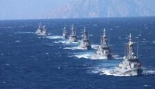 Foto yang diabadikan pada 24 September 2026 ini menunjukkan sejumlah kapal dalam latihan militer bersandi 