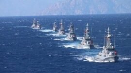 Foto yang diabadikan pada 24 September 2026 ini menunjukkan sejumlah kapal dalam latihan militer bersandi 