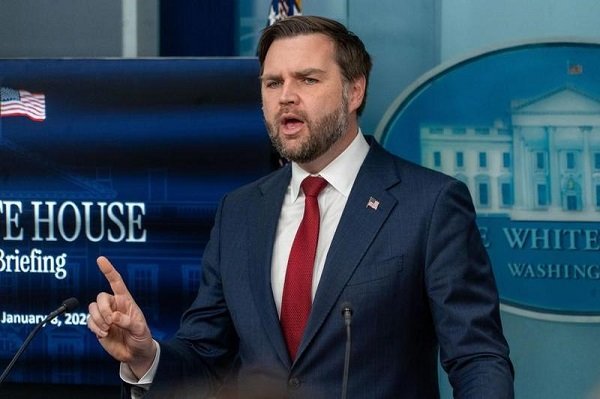 Wakil Presiden Amerika Serikat (AS) JD Vance berbicara kepada wartawan dalam sebuah taklimat pers di Gedung Putih di Washington DC, AS, pada 8 Januari 2026. (Xinhua)